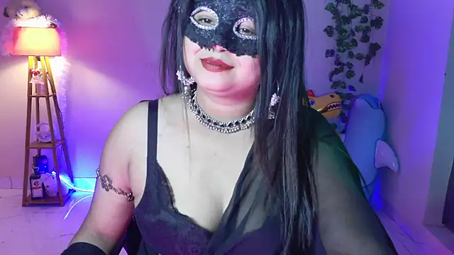 Red Heart  online show from 06-26-26, 10:36