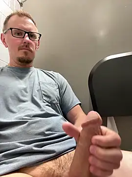 Hardpaul85 online show from 06-12-26, 06:07