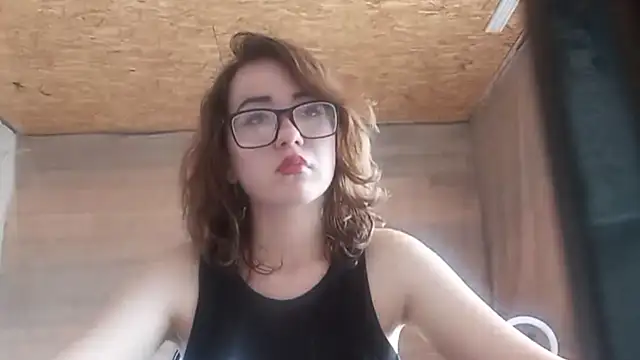 OliviaMoment online show from 07-04-26, 10:54