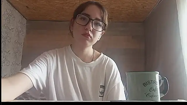 OliviaMoment online show from 07-06-26, 08:22