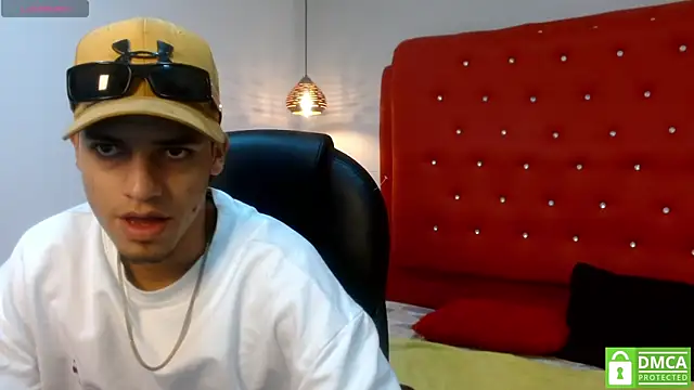 Snapshot of Mark_Jackson69 chatting on 07-11-26, 12:30 Mark Jackson69 online show from 07-11-26, 12:30