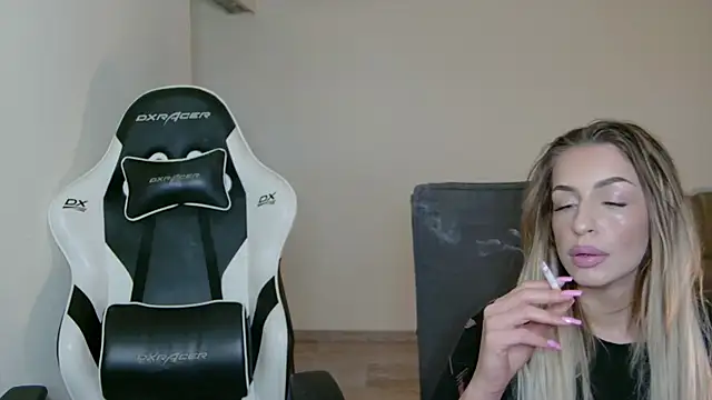 anyaamurr online show from 06-19-26, 03:38
