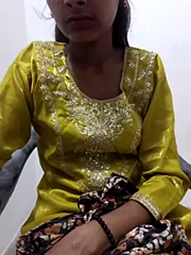 Snapshot of sexy_kajal9 chatting on 06-11-26, 03:26 sexy kajal9 online show from 06-11-26, 03:26