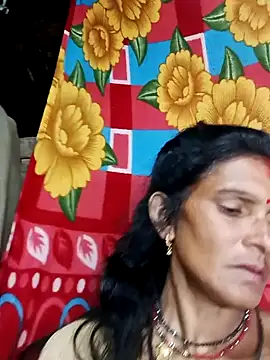 Snapshot of Cut_umang74 chatting on 06-08-26, 04:29 Cut umang74 online show from 06-08-26, 04:29