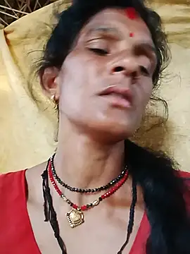 Snapshot of Cut_umang74 chatting on 07-01-26, 05:42 Cut umang74 online show from 07-01-26, 05:42