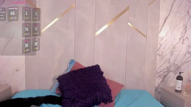 Snapshot of ChloeBelle_ chatting on 06-22-26, 12:35 ChloeBelle online show from 06-22-26, 12:35