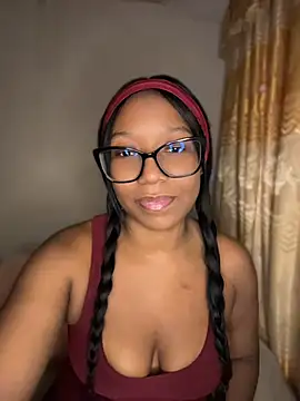 Snapshot of chell_iivy chatting on 07-12-26, 05:31 chell iivy online show from 07-12-26, 05:31