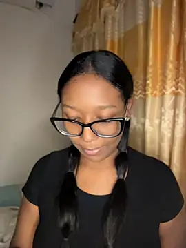Snapshot of chell_iivy chatting on 07-23-26, 04:54 chell iivy online show from 07-23-26, 04:54