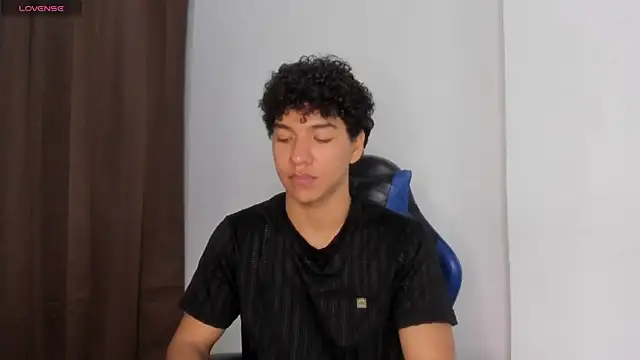 Maximiliano Young online show from 06-04-26, 12:44