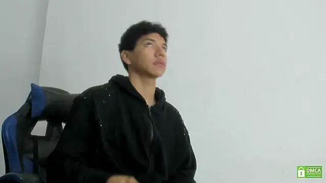 Maximiliano Young online show from 06-12-26, 12:48