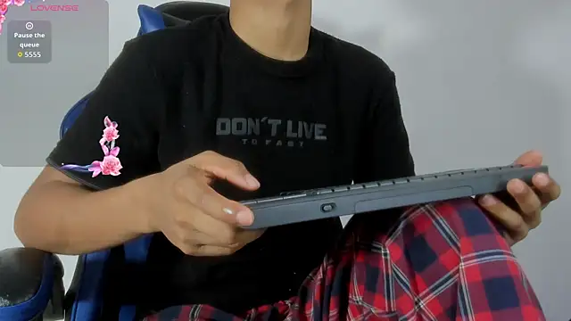 Maximiliano Young online show from 07-02-26, 01:39
