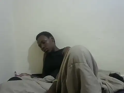 cute avy0 online show from 07-02-26, 04:18