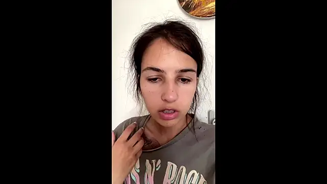 Snapshot of SindyKay chatting on 06-22-26, 05:04 SindyKay online show from 06-22-26, 05:04