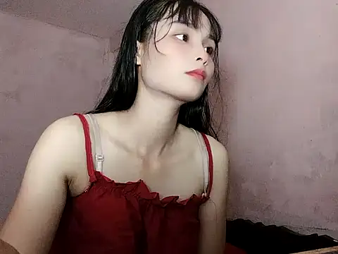Snapshot of Hean99 chatting on 07-19-26, 01:37 Hean99 online show from 07-19-26, 01:37