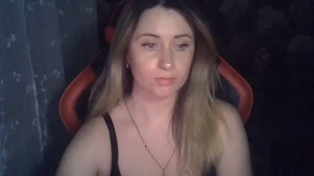 KiraKisskis online show from 05-30-26, 06:38