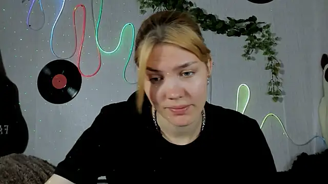 Snapshot of Milena_Stasym chatting on 07-21-26, 06:27 Milena Stasym online show from 07-21-26, 06:27