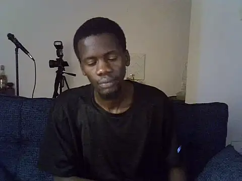 Thee Biggest online show from 06-12-26, 03:33
