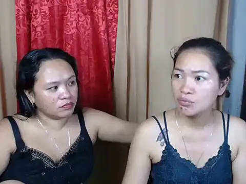 Snapshot of urpretty_hotmama chatting on 06-25-26, 03:06 urpretty hotmama online show from 06-25-26, 03:06