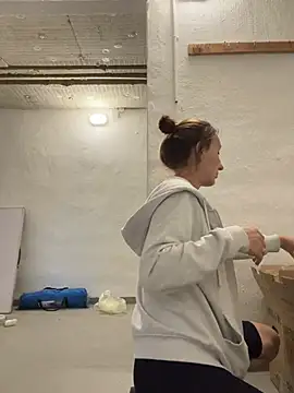 PregnantEmilia online show from 07-04-26, 09:15