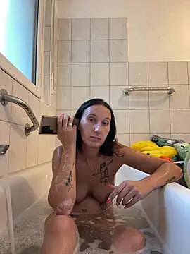 PregnantEmilia online show from 07-23-26, 06:50