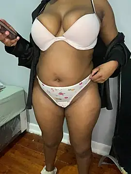 Thickmisspearl23 online show from 07-06-26, 08:00