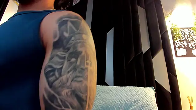 Justin WhiteJS online show from 06-14-26, 02:24