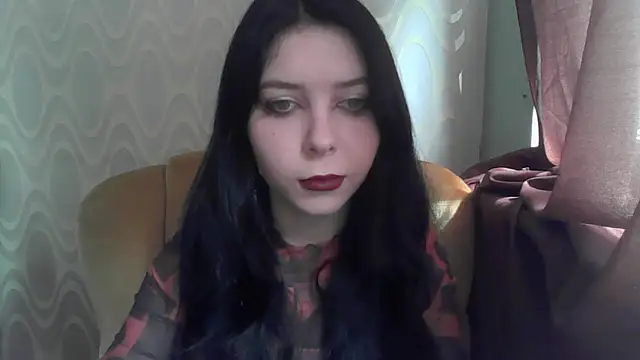 Snapshot of RileyTight chatting on 06-18-26, 08:25 RileyTight online show from 06-18-26, 08:25