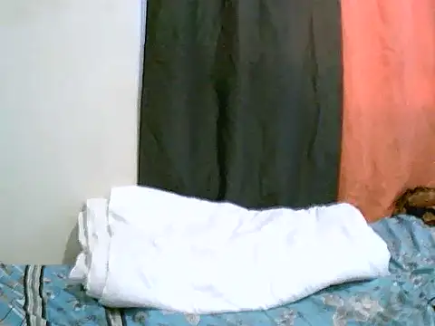 QueenSar online show from 06-24-26, 06:45