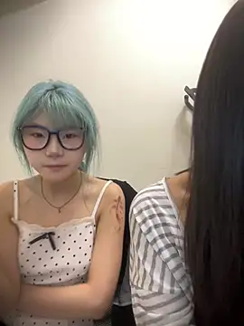 QIQI-QIQI-01 online show from 08-09-26, 11:37