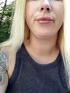evil kitty online show from 06-19-26, 06:40