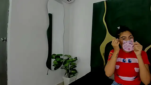 Mila petiteasm online show from 06-26-26, 12:42