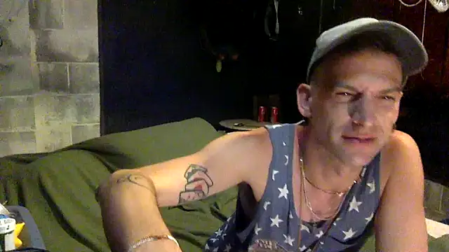 Snapshot of thierrybae chatting on 07-12-26, 01:24 thierrybae online show from 07-12-26, 01:24