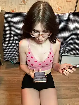 Snapshot of misipissi chatting on 06-24-26, 11:37 misipissi online show from 06-24-26, 11:37