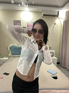 cashgirl6 online show from 07-27-26, 02:13