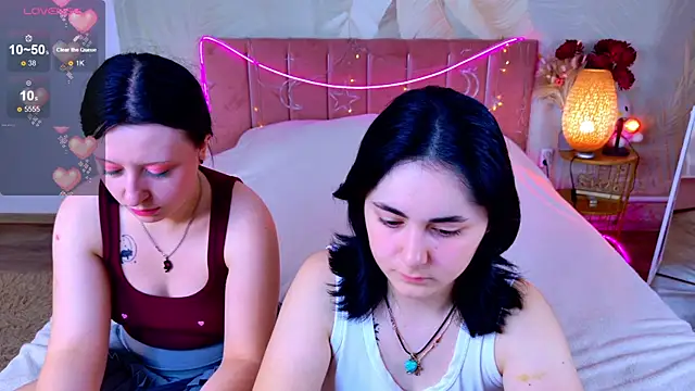 Snapshot of RuthHalll chatting on 06-29-26, 07:03 RuthHalll online show from 06-29-26, 07:03