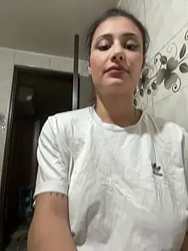 sexxycouple43 online show from 07-05-26, 07:43