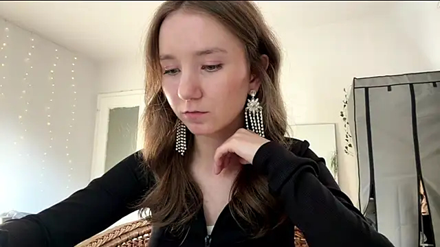 smalllisa online show from 06-12-26, 06:07