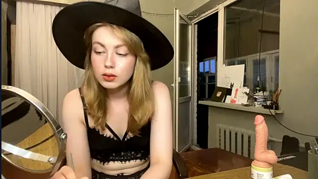 Snapshot of LollyAngel chatting on 07-12-26, 05:15 LollyAngel online show from 07-12-26, 05:15