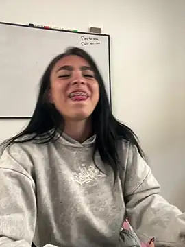 Sara fernandez- online show from 06-30-26, 02:51