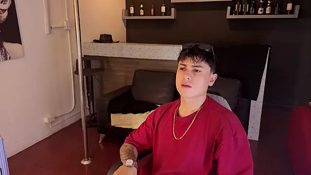 angel still  online show from 07-09-26, 03:32