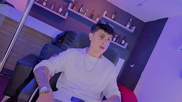 angel still  online show from 07-18-26, 04:49