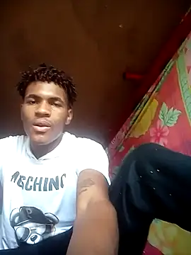 Snapshot of dantecruz19 chatting on 07-16-26, 10:38 dantecruz19 online show from 07-16-26, 10:38