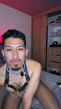 Snapshot of HadesVesperti chatting on 06-12-26, 12:09 HadesVesperti online show from 06-12-26, 12:09