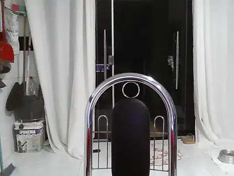 Isabel2q5n online show from 06-10-26, 04:56