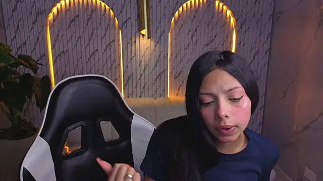 samantha tx  online show from 06-12-26, 03:05
