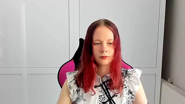 Snapshot of Skylar_spring chatting on 06-30-26, 06:47 Skylar spring online show from 06-30-26, 06:47
