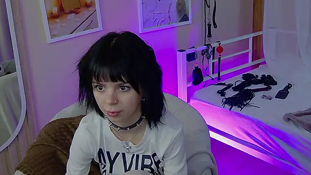 TwiggySmith online show from 06-28-26, 07:36