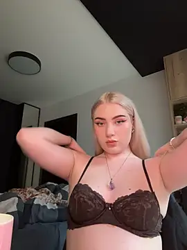 pinkandpeach online show from 06-04-26, 03:51