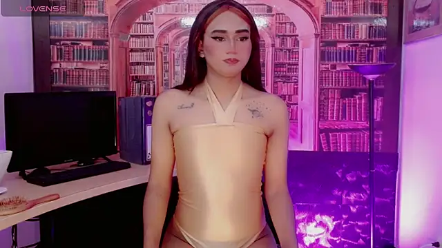 Snapshot of Kimberly_Lopez chatting on 06-18-26, 03:18 Kimberly Lopez online show from 06-18-26, 03:18