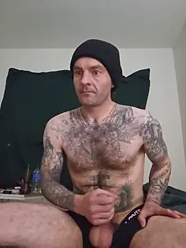 bigtattedcock online show from 06-05-26, 06:52